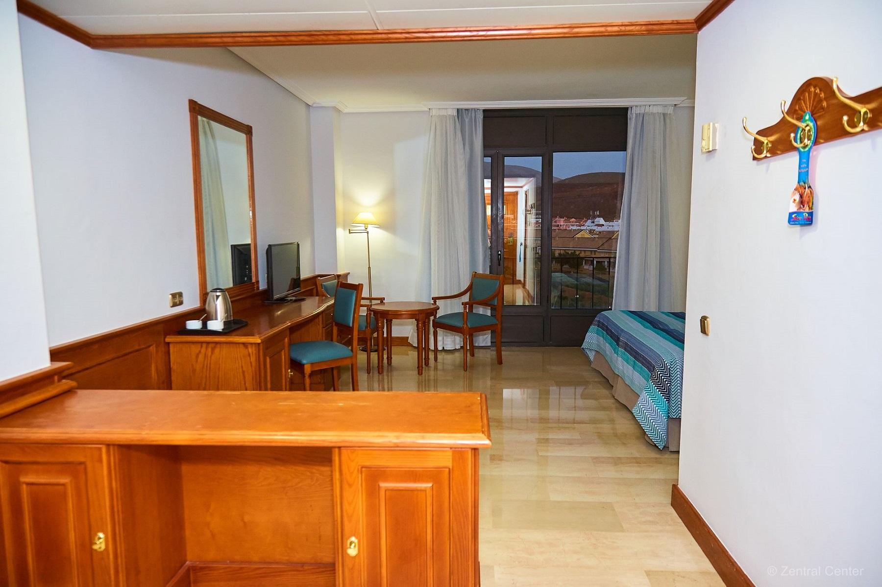 Hotel Zentral Center - Adults Only Плая-де-лас-Америкас Экстерьер фото