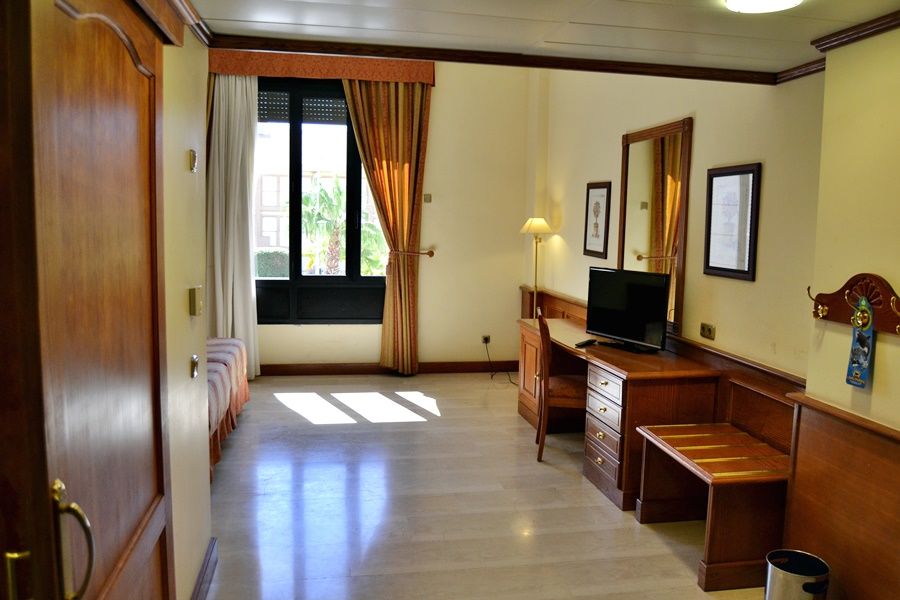 Hotel Zentral Center - Adults Only Плая-де-лас-Америкас Экстерьер фото